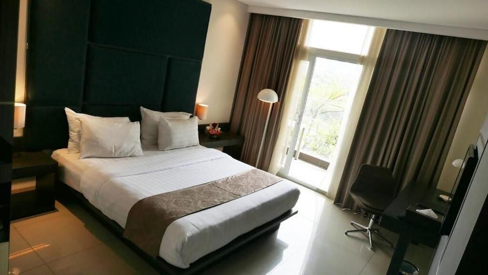 Hotel Grandia 4*