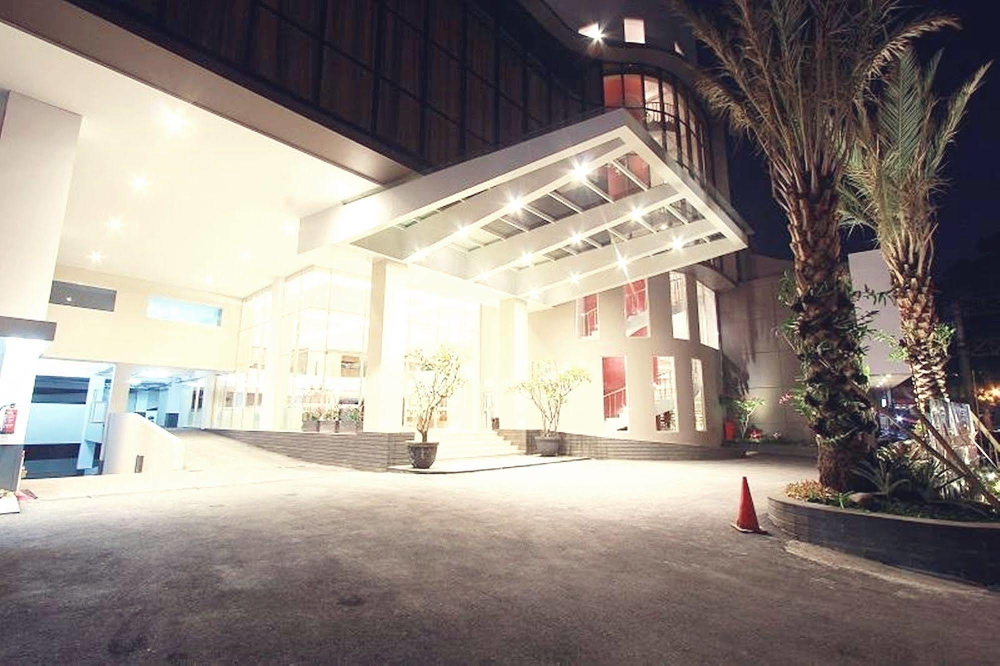 Hotel Grandia 4*